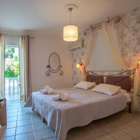 Daizy Boutique Laganas