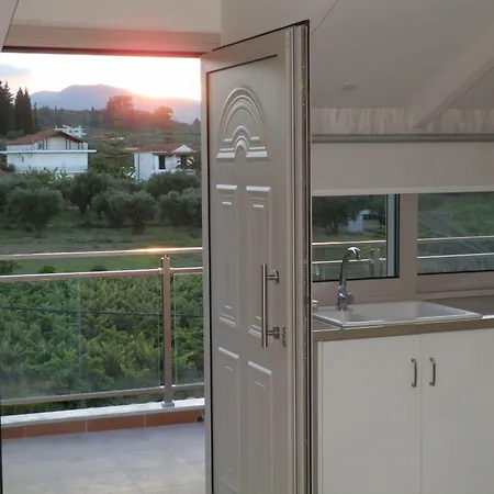 Daizy Boutique Apartman Laganász