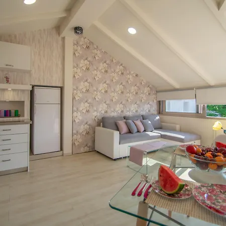 Apartman Daizy Boutique Laganász