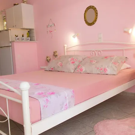 Daizy Boutique Apartman Laganász